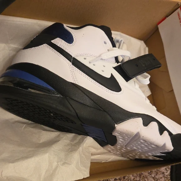 Nike Mens Air Force Max White Black Sneakers - Picture 8 of 9